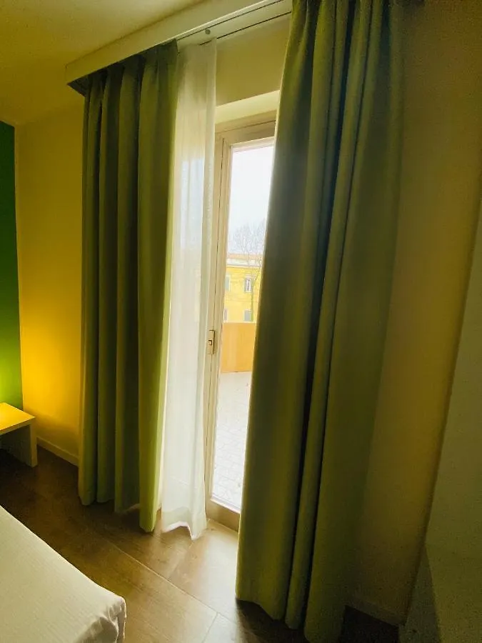 *** بيت ضيافة Verona Enjoy إيطاليا
